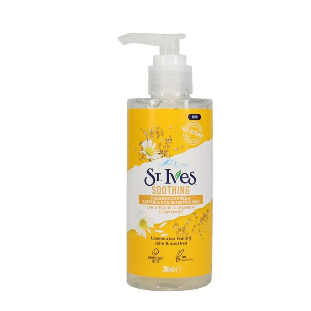 St.Ives Soothing With Chamomile Extracts Face Wash 200ml St.Ives