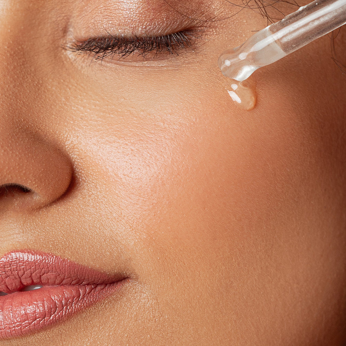 Conatural-Hyaluronic Acid 2% + B5 Skin Serum