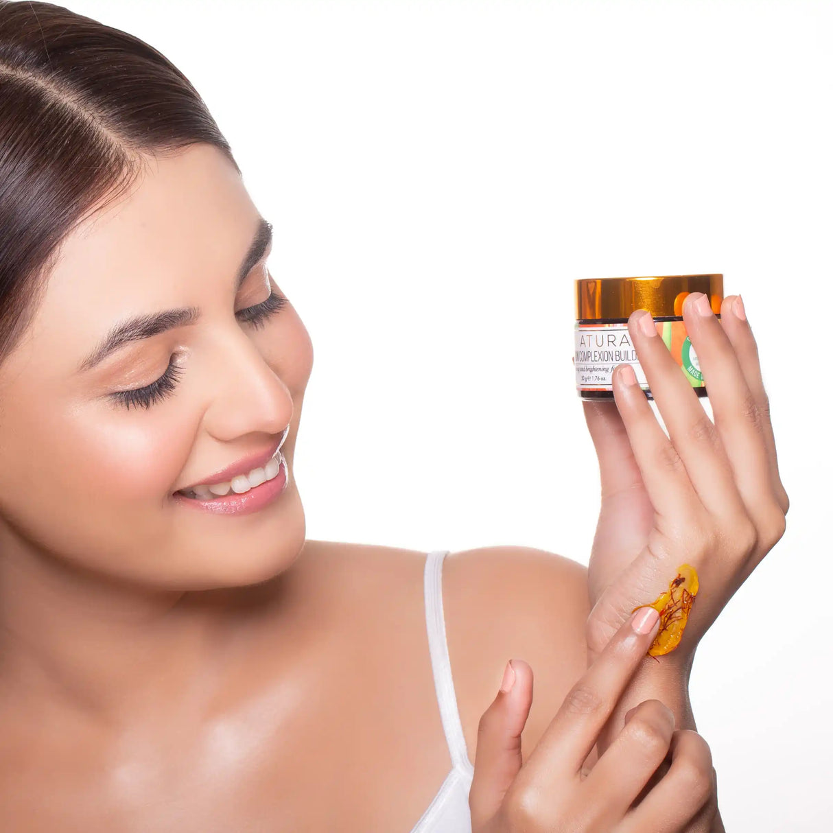Conatural-Saffron Complexion Builder